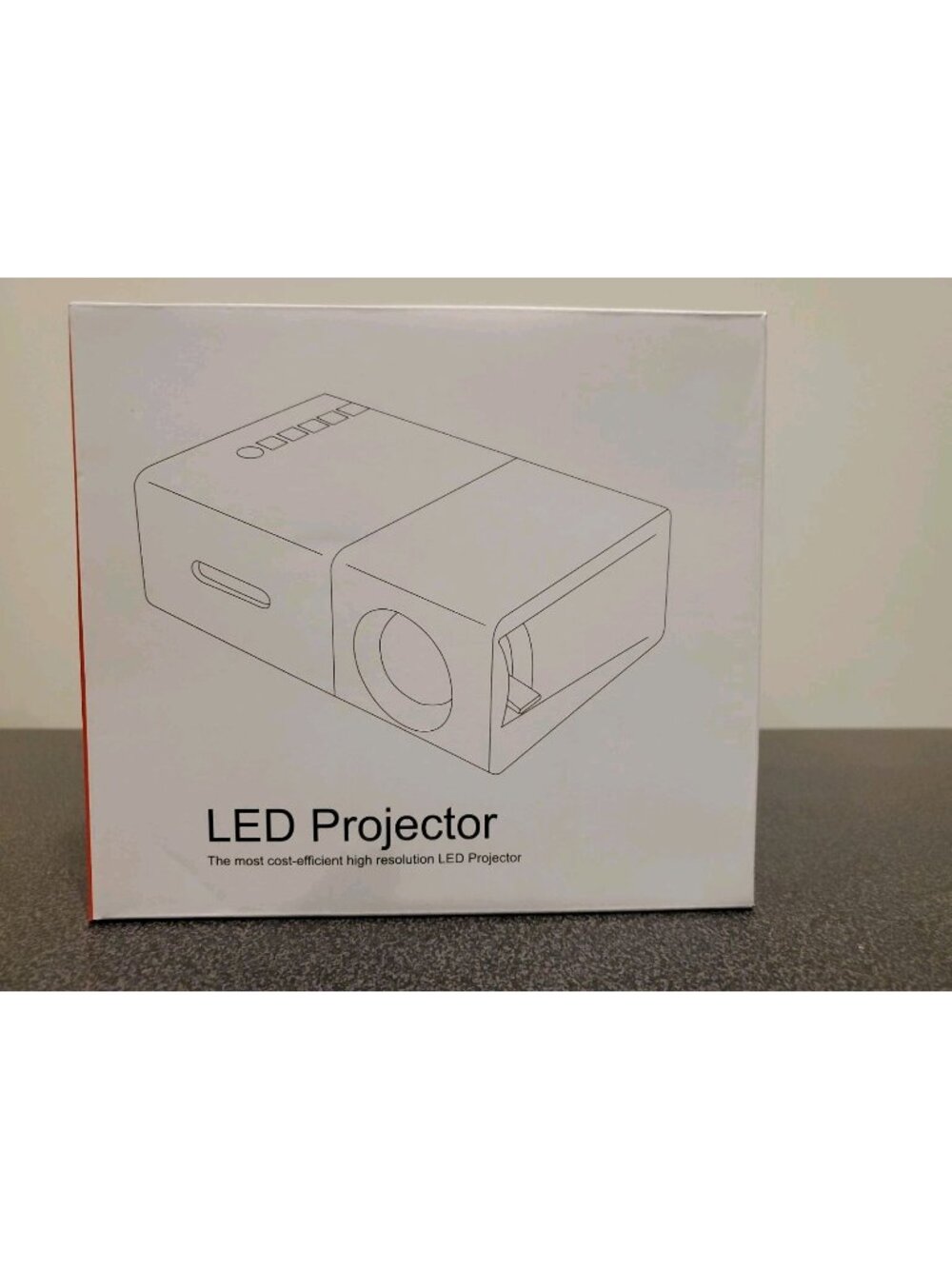 LED Multimedia Projector 320x240 Native 4:3 800:1 Contrast 1080p Support